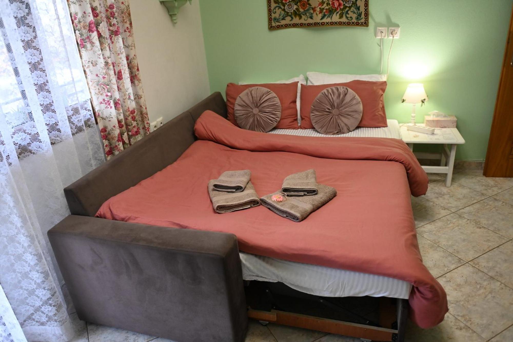 G & A Apartment โอเรสเตียดา ภายนอก รูปภาพ